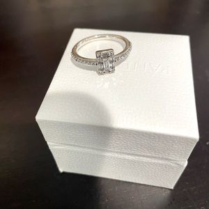 💍 Pandora Luminous Ice Ring - 925 Sterling Silver